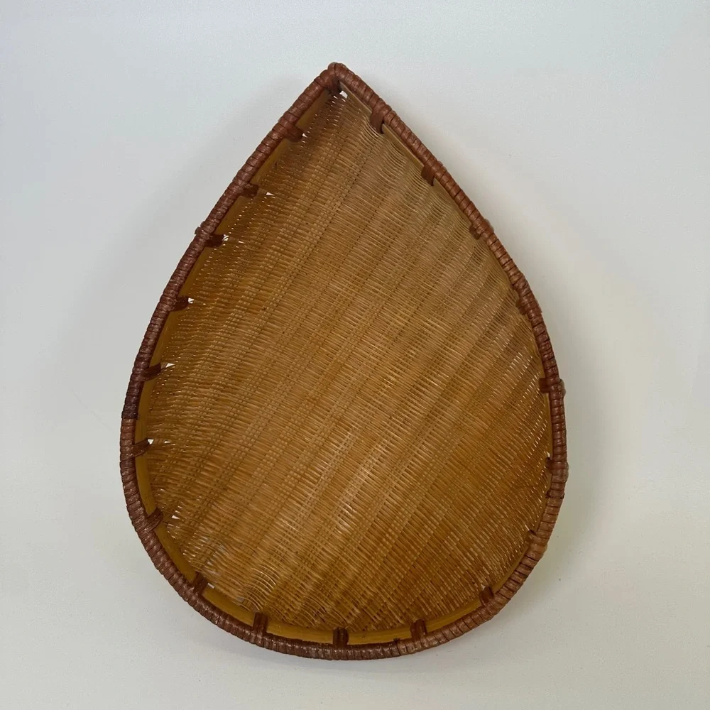 VTG Teardrop Shaped Wicker Woven Basket Decorative Curved Boho Rain‎ Drop